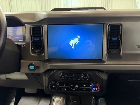 Used 2024 Ford Bronco Black Diamond AWD/4WD image 12