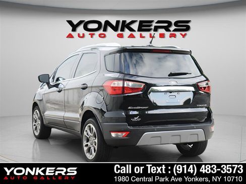 Used 2021 Ford EcoSport Titanium image 5