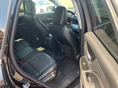 Used 2021 Lincoln Corsair Reserve AWD/4WD image 13