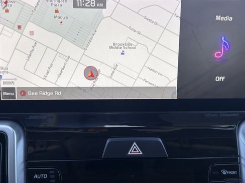 Used 2022 Kia Sorento SX image 23