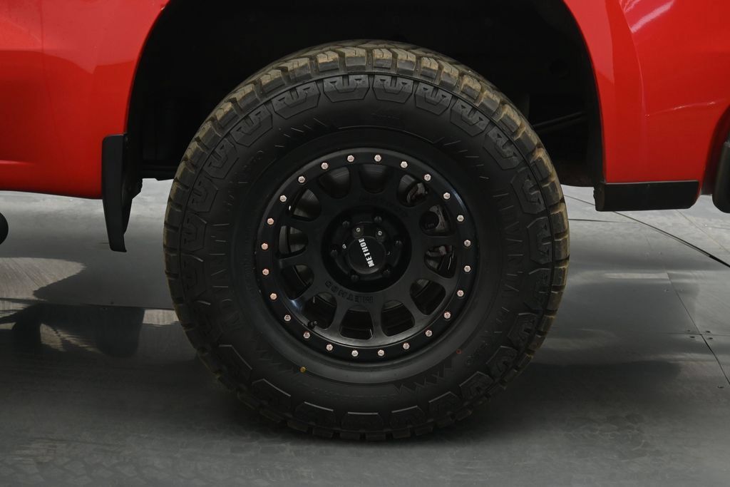 Used 2019 Chevrolet Silverado 1500 LT Trail Boss AWD/4WD image 21