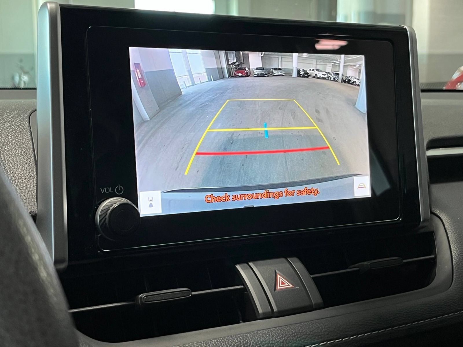 Used 2025 Toyota RAV4 XLE AWD/4WD image 19