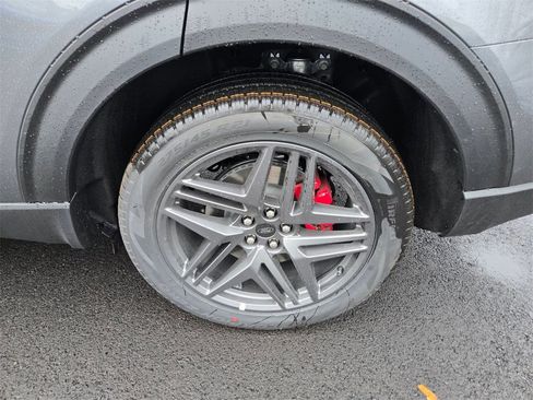 New 2026 Ford Explorer ST-Line w/ ST-Line Street Pack image 9