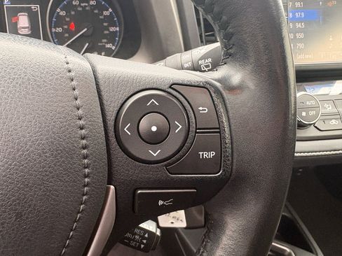 Used 2017 Toyota RAV4 XLE w/ Premium Special Value Package FWD image 11