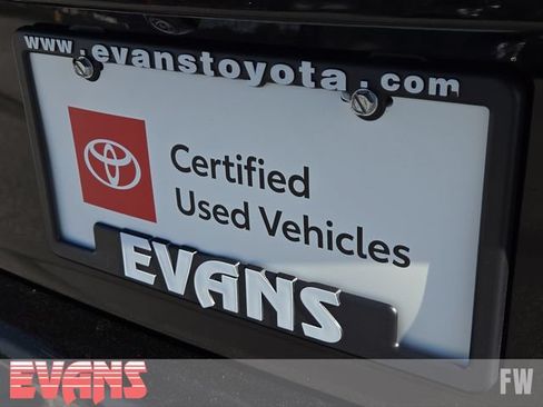 Used 2025 Toyota Camry SE FWD image 29
