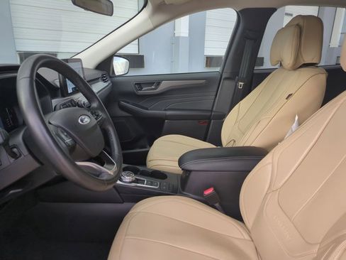 Used 2023 Ford Escape Active image 15