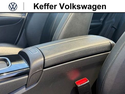 Used 2025 Mercedes-Benz CLA 250 4MATIC image 28