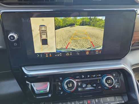 Used 2025 GMC Sierra 1500 Denali Ultimate AWD/4WD image 26