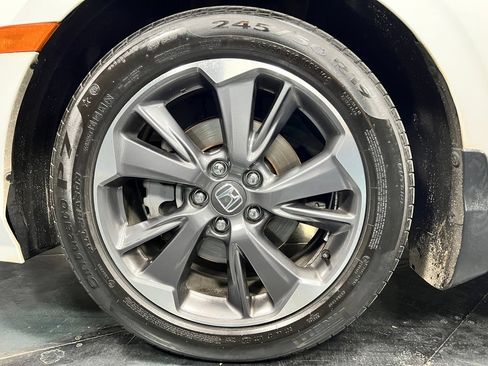 Used 2022 Honda Odyssey Elite image 12