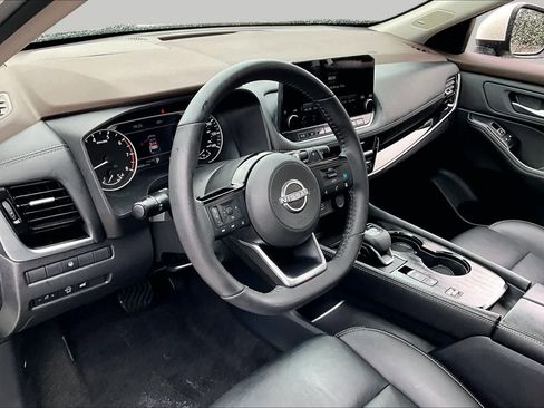 Certified 2023 Nissan Rogue SL w/ SL Premium Package FWD image 16