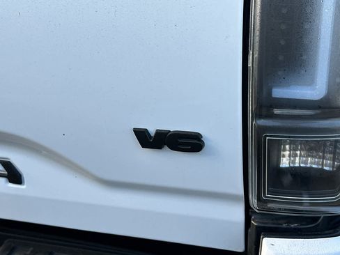 Used 2022 Toyota Tacoma TRD Off-Road image 5