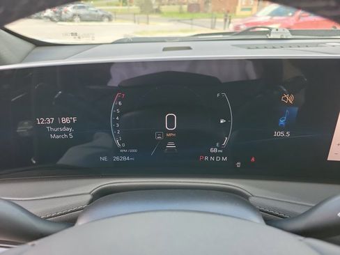 Used 2025 Cadillac XT4 Premium Luxury image 19