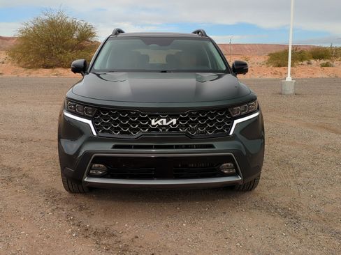 Used 2022 Kia Sorento SX Prestige w/ Rust Color Package image 9
