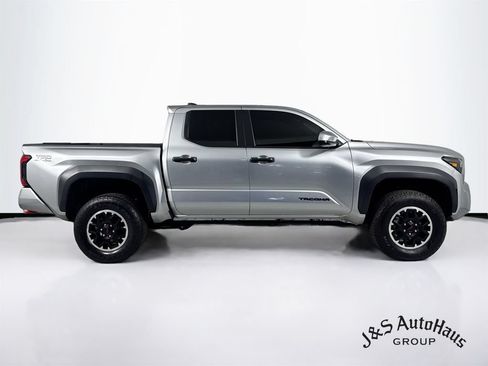 Used 2024 Toyota Tacoma TRD Off-Road AWD/4WD image 8