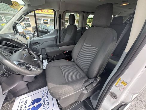 Used 2016 Ford Transit 350 XLT RWD image 19