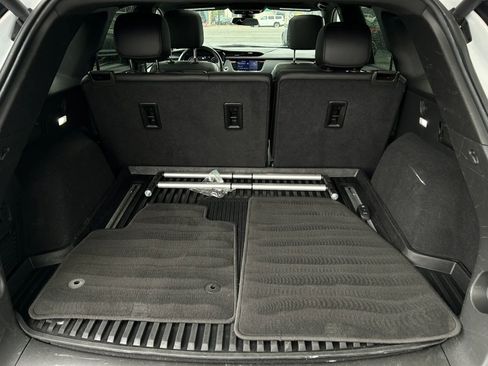 Used 2021 Cadillac XT5 Premium Luxury AWD/4WD image 9