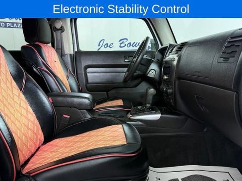 Used 2009 HUMMER H3T AWD/4WD image 16