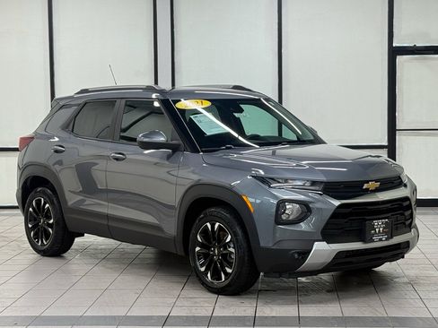 Certified 2021 Chevrolet TrailBlazer LT FWD image 1