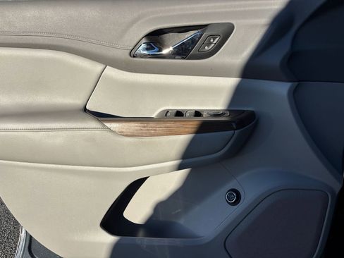 Used 2019 GMC Acadia SLE w/ Driver Alert Package I image 19