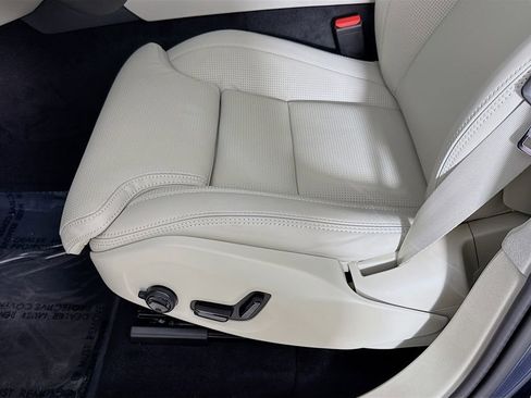 New 2026 Volvo XC90 T8 Ultra w/ Protection Package Premier image 19