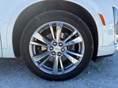 Certified 2023 Cadillac XT6 Premium Luxury w/ Technology Package image 17