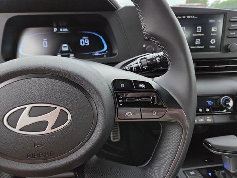Certified 2025 Hyundai Elantra Sport FWD image 21