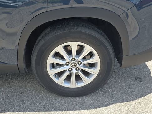 Used 2024 Toyota Grand Highlander AWD image 36