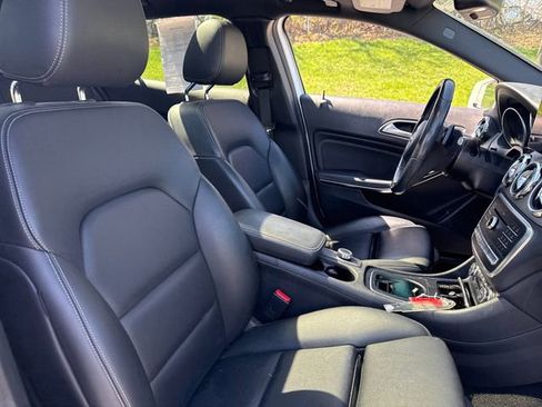 Used 2018 Mercedes-Benz GLA 250 4MATIC image 13