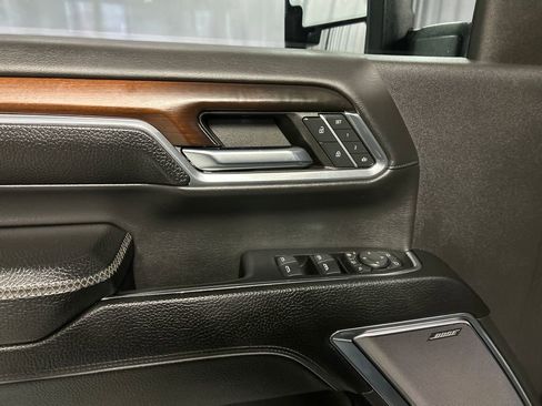 Used 2024 GMC Sierra 3500 Denali w/ Technology Package image 14