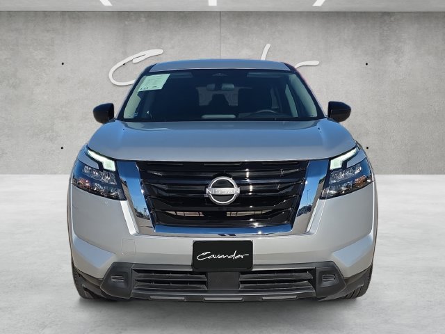 Used 2025 Nissan Pathfinder S FWD image 18