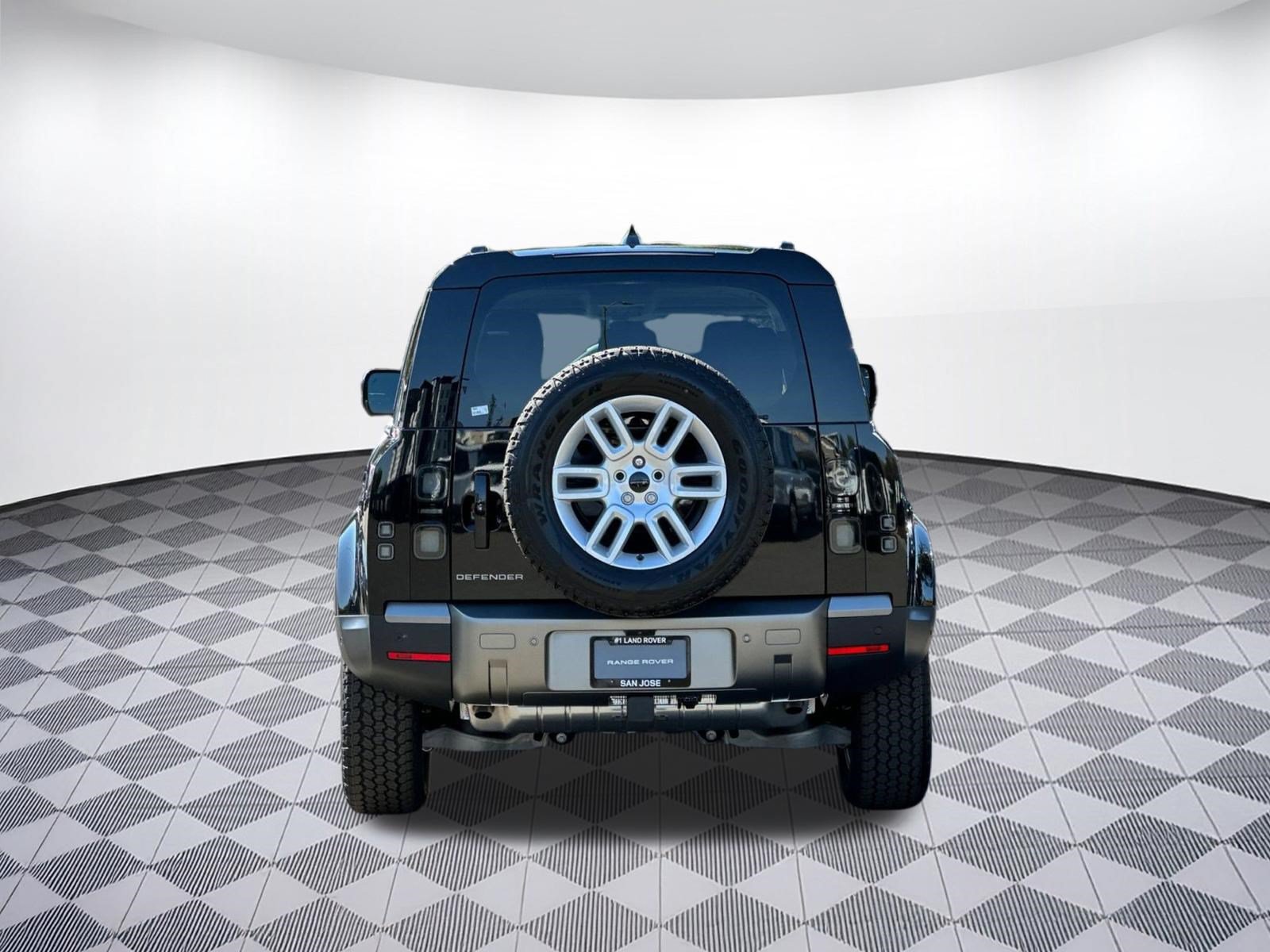 New 2026 Land Rover Defender 110 S AWD/4WD image 9