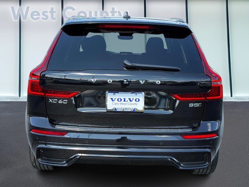 Certified 2026 Volvo XC60 B5 Plus AWD/4WD image 6