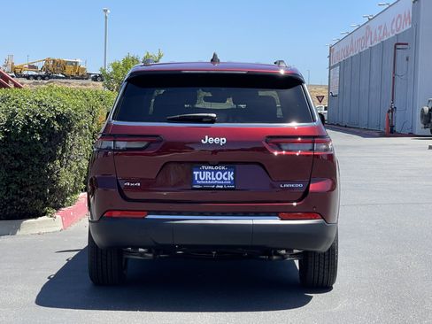 New 2026 Jeep Grand Cherokee L 4WD image 4
