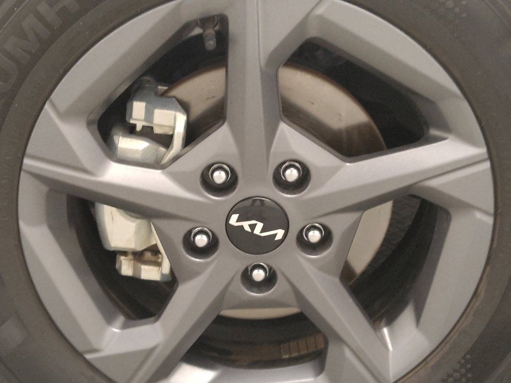 Used 2025 Kia K4 FWD image 31