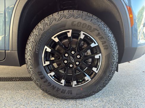 New 2026 Chevrolet Traverse Z71 w/ Enhanced Driving Package image 32