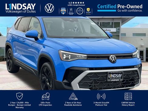 Certified 2025 Volkswagen Taos SE image 1