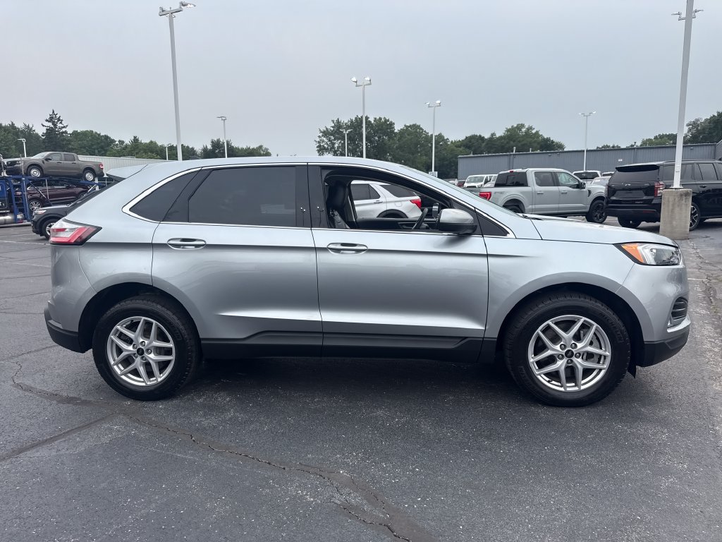 Used 2024 Ford Edge SEL w/ Convenience Package AWD/4WD image 7
