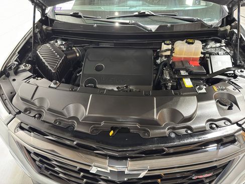 Used 2023 Chevrolet Traverse RS image 40
