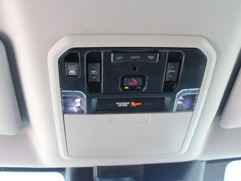 Used 2022 Toyota Tundra Limited AWD/4WD image 32