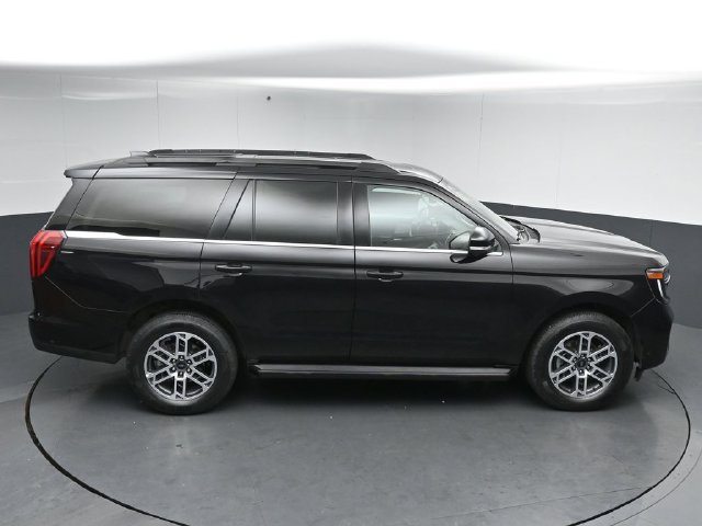 Certified 2025 Ford Expedition Active AWD/4WD image 53