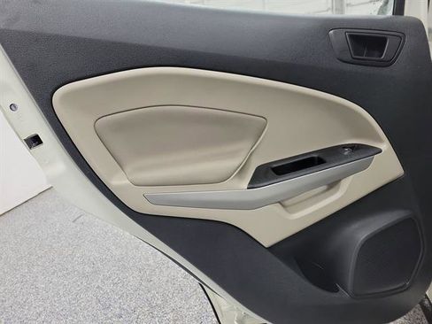 Used 2022 Ford EcoSport S image 7