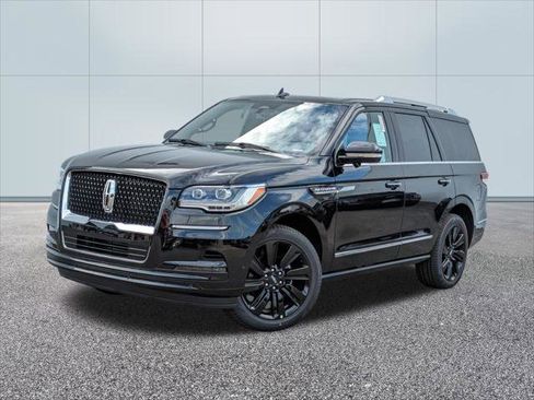 New 2023 Lincoln Navigator Reserve image 1