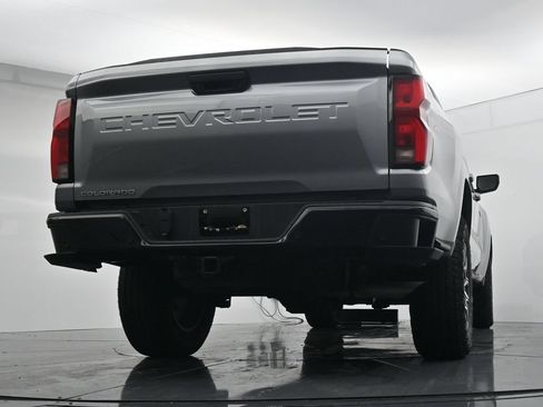 Used 2024 Chevrolet Colorado Z71 w/ Z71 Convenience Package 2 AWD/4WD image 22