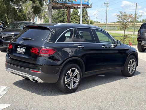 Used 2022 Mercedes-Benz GLC 300 image 3