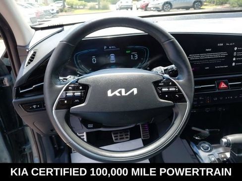 Certified 2023 Kia Niro SX Touring FWD image 11