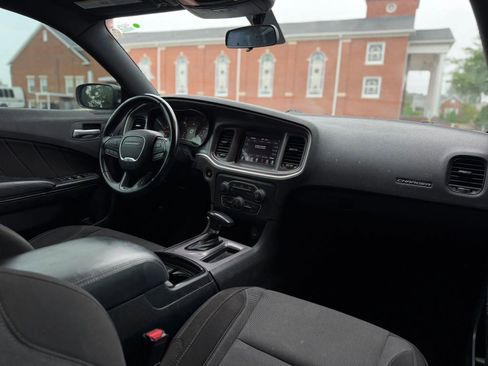 Used 2020 Dodge Charger SXT w/ Blacktop Package RWD image 12