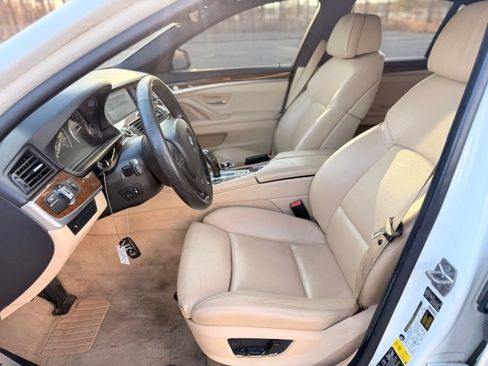 Used 2013 BMW 550i xDrive Sedan AWD/4WD image 14