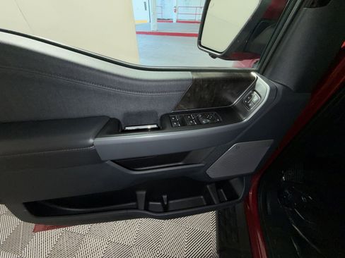 Used 2022 Ford F150 Lightning Lariat w/ Equipment Group 511A High image 15