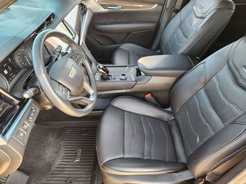 Certified 2024 Cadillac XT6 Premium Luxury w/ Platinum Package image 14