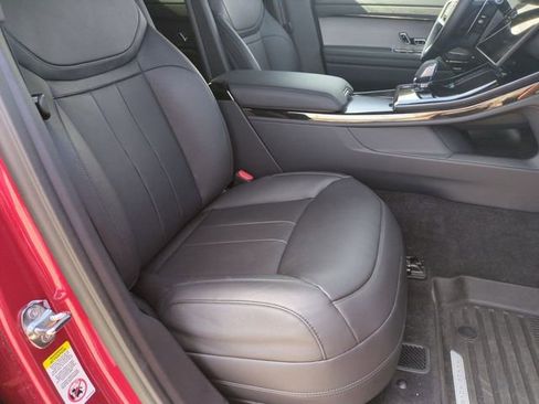 Used 2025 Land Rover Range Rover Sport S image 18